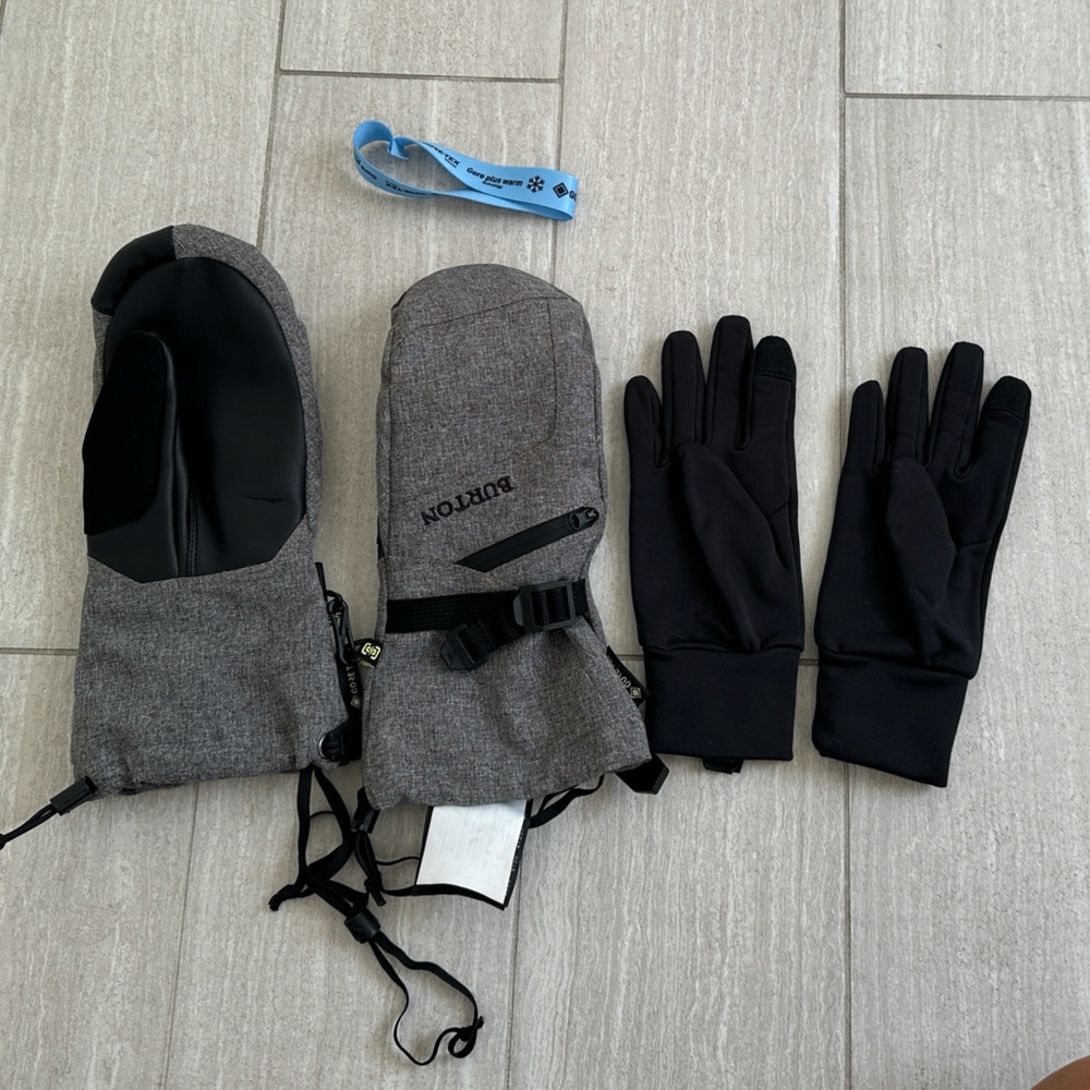 Burton Grey ski mittens with Black Gloves liners XS